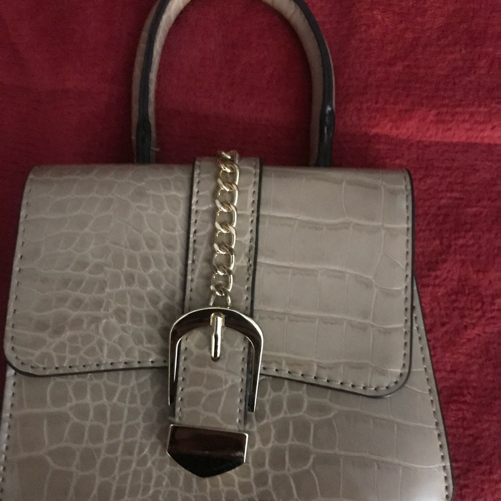 Fashion nova bag